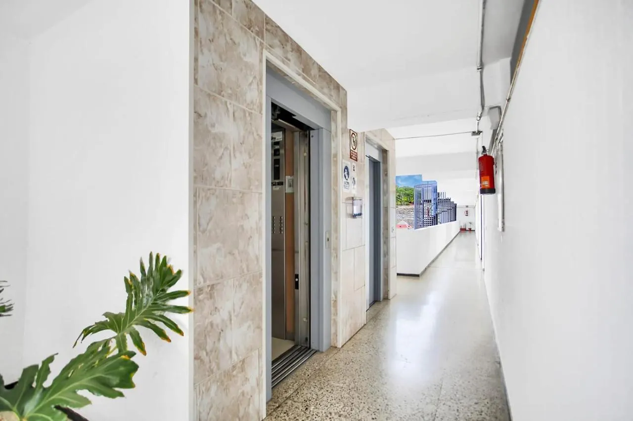 Luxury Studio Quasar Sea View In Olimpia プラヤ・デ・ラス・アメリカス 0*,  スペイン