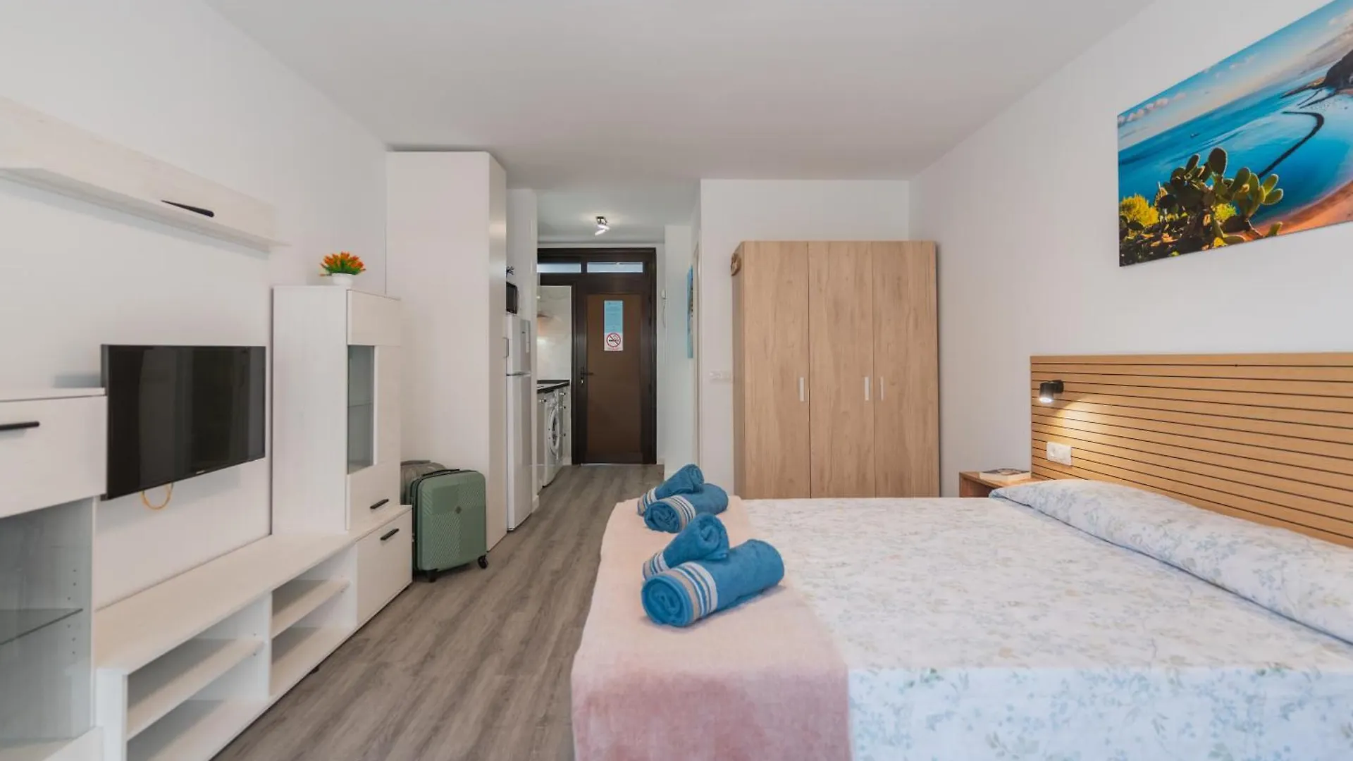 Luxury Studio Quasar Sea View In Olimpia プラヤ・デ・ラス・アメリカス